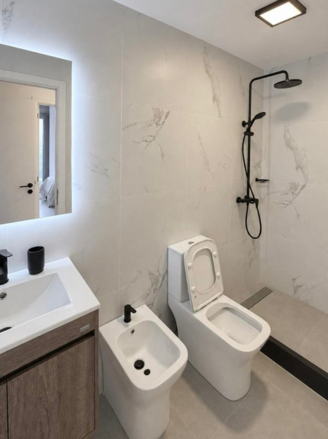 Apartamento ID.1957/ - Departamento 2 dormitorios 2 baños en Playa Brava 