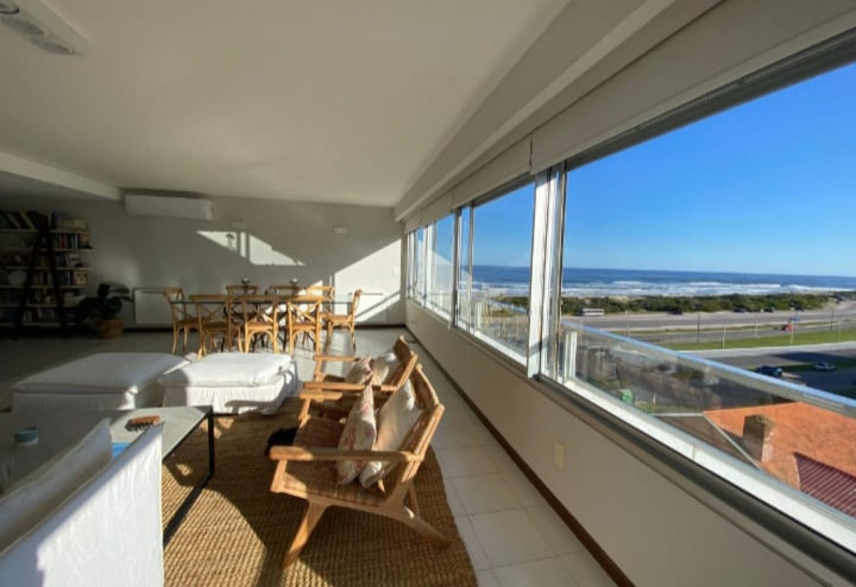Apartamento ID.1806 - Tiburón 2. Tres dormitorios y dependencias de servicio