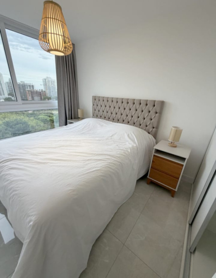 Apartamento ID.2100/ - View 2 dos dornitorios amoblado