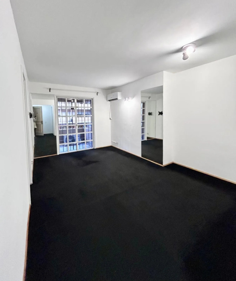 Apartamento ID.2242 - SE ALQUILA APTO PROFESIONAL O VIVIENDA 