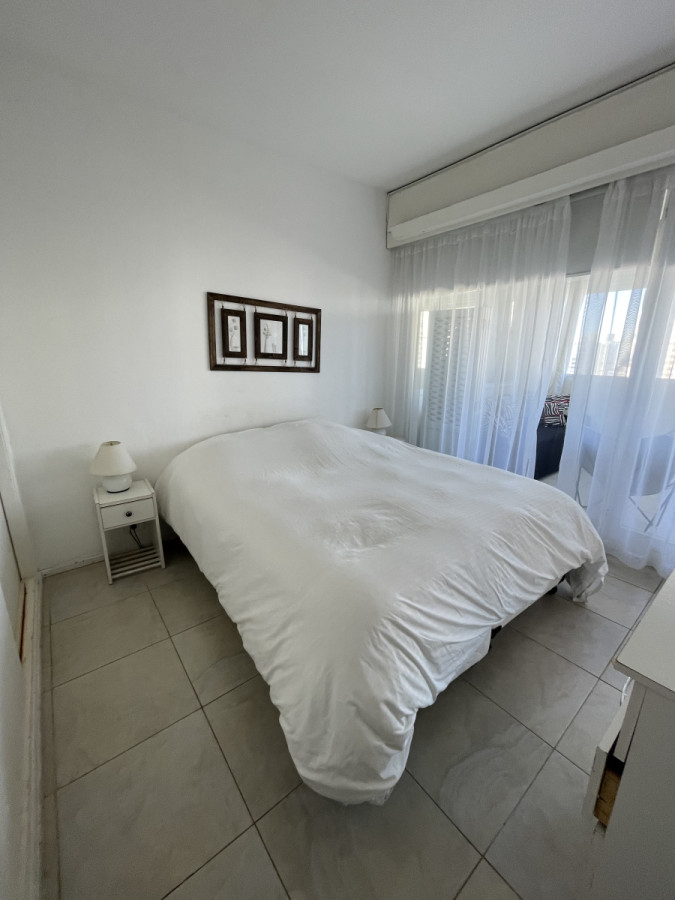 Apartamento ID.1428 - VENTA- Edificio Vanguardia- Mansa. Punta del Este