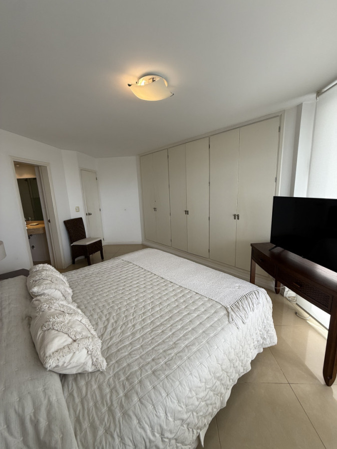 Apartamento ID.1778/ - Departmamento  de 3 dormitorios en Siglo Sol 