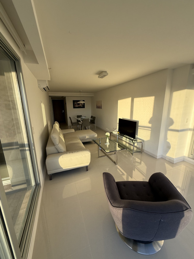 Apartamento ID.1797/ - LOOK BRAVA 2 SUITES + DEPENDENCIA