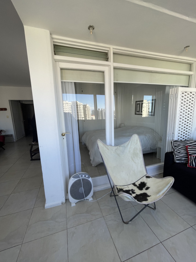 Apartamento ID.1428 - VENTA- Edificio Vanguardia- Mansa. Punta del Este