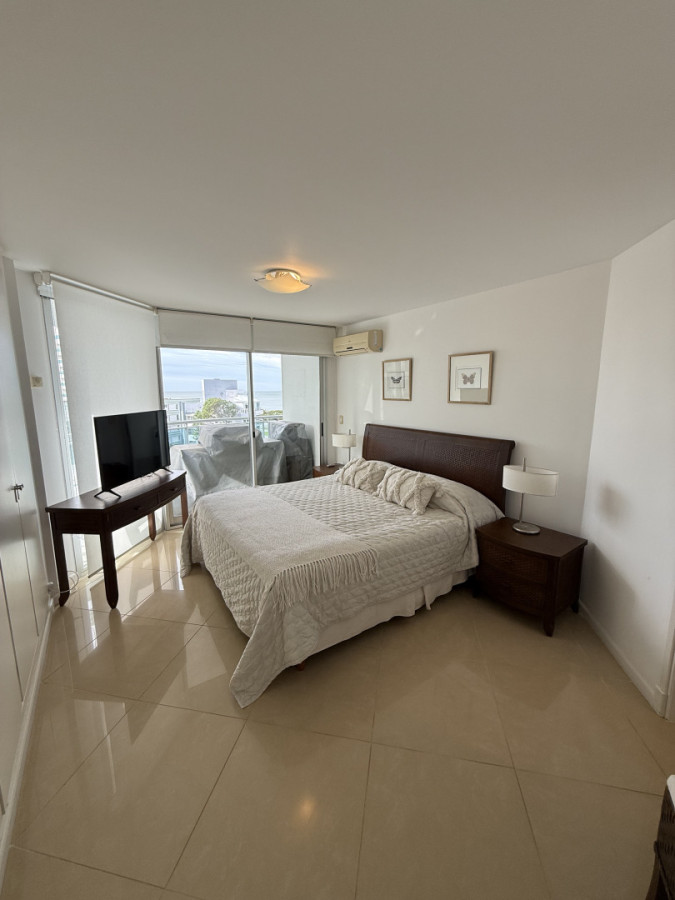 Apartamento ID.1778/ - Departmamento  de 3 dormitorios en Siglo Sol 