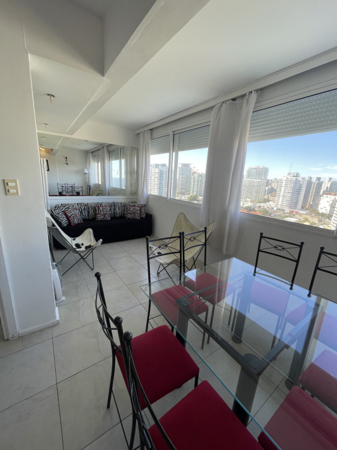 Apartamento ID.1428 - VENTA- Edificio Vanguardia- Mansa. Punta del Este