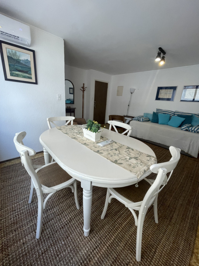 Apartamento ID.2121 - Punta del EsteAlquiler  1 dor y cochera fija PENINSULA 