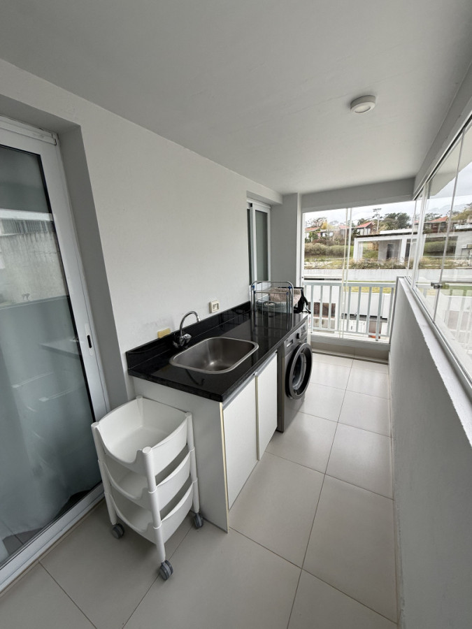 Apartamento ID.1883 - Departamento en Horizonte 3 dormitorios + servicio