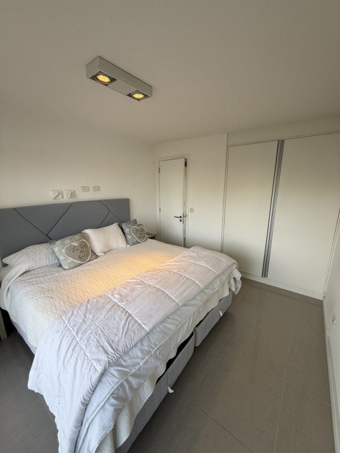 Apartamento ID.2082/ - Departamento de 1 dormitorio en Playa brava