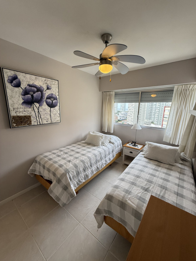 Apartamento ID.1905/ - Departamento de 3 dormitorios en Torre Triangulo mansa 