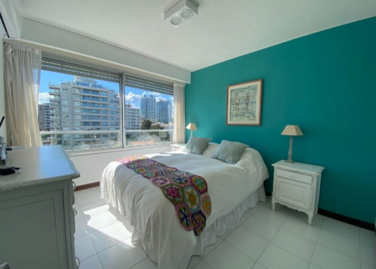 Apartamento ID.1806 - Tiburón 2. Tres dormitorios y dependencias de servicio