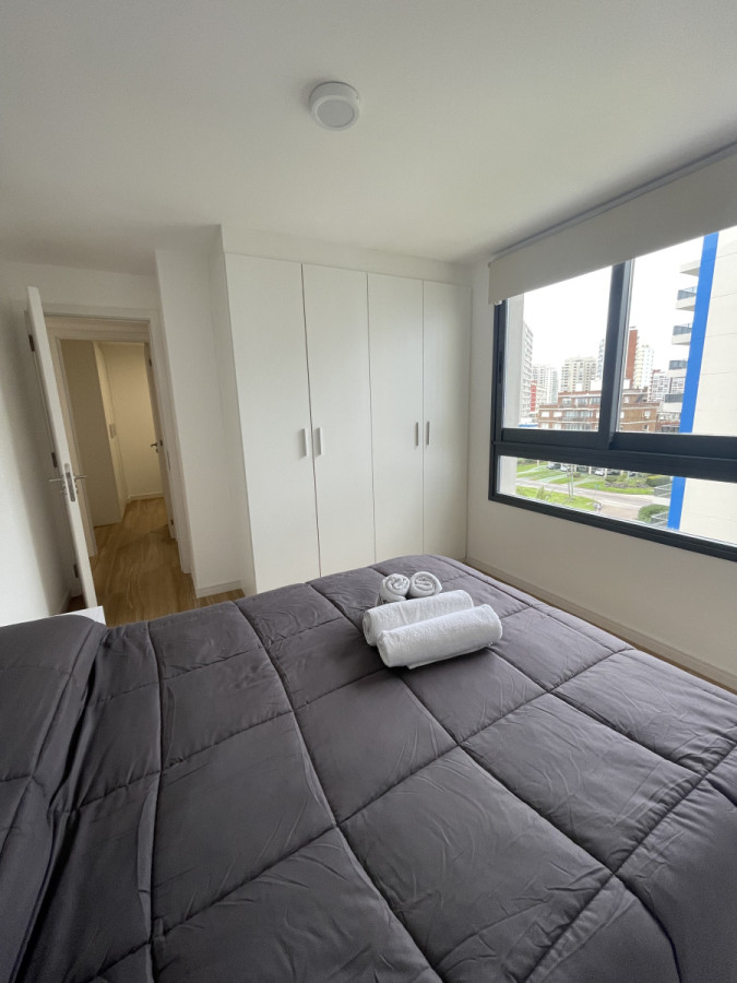 Apartamento ID.1469 - Alquiler Anual - Punta del Este- 2 dormitorios- Cochera- Amenities