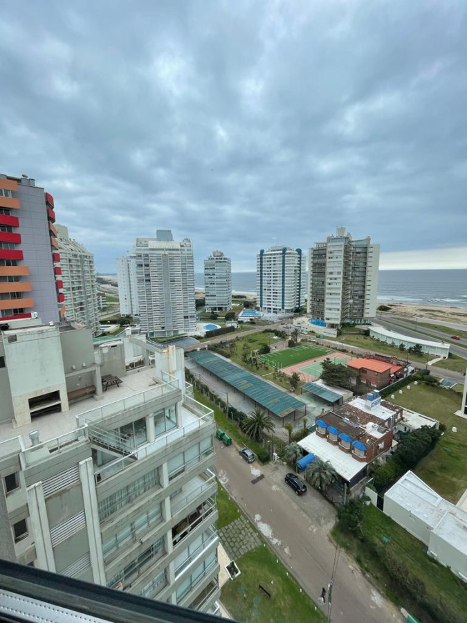 Apartamento ID.1338/ - VENTA- Departamento 1 dor + Amenities- Brava- Punta del Este