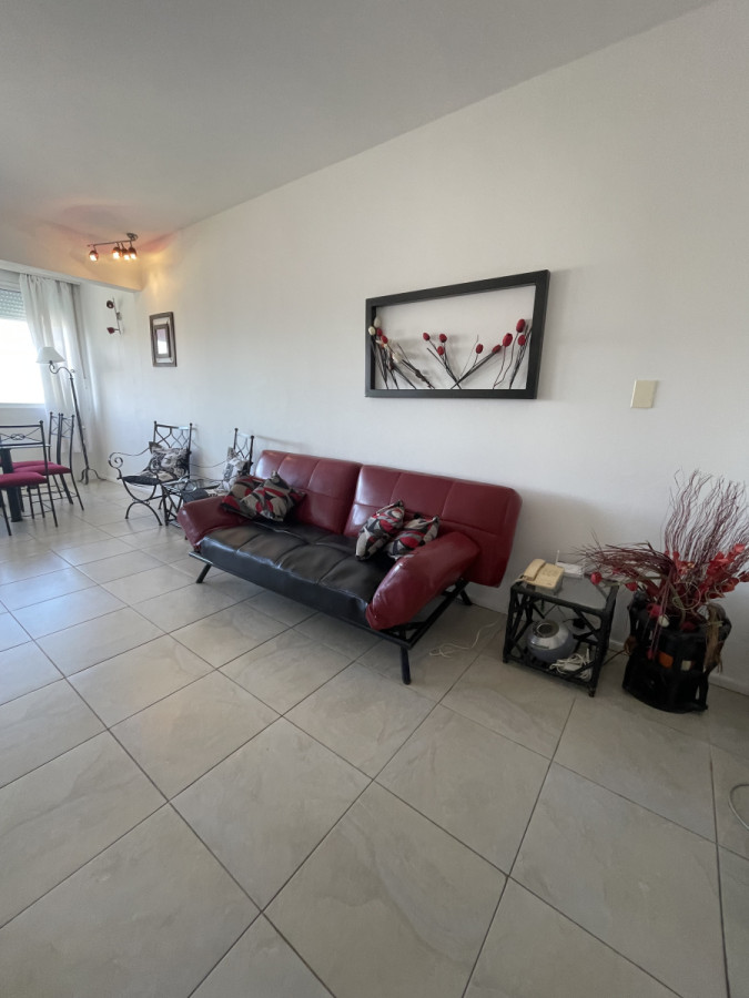 Apartamento ID.1428 - VENTA- Edificio Vanguardia- Mansa. Punta del Este