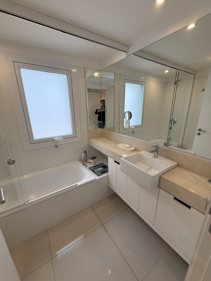 Apartamento ID.1883 - Departamento en Horizonte 3 dormitorios + servicio