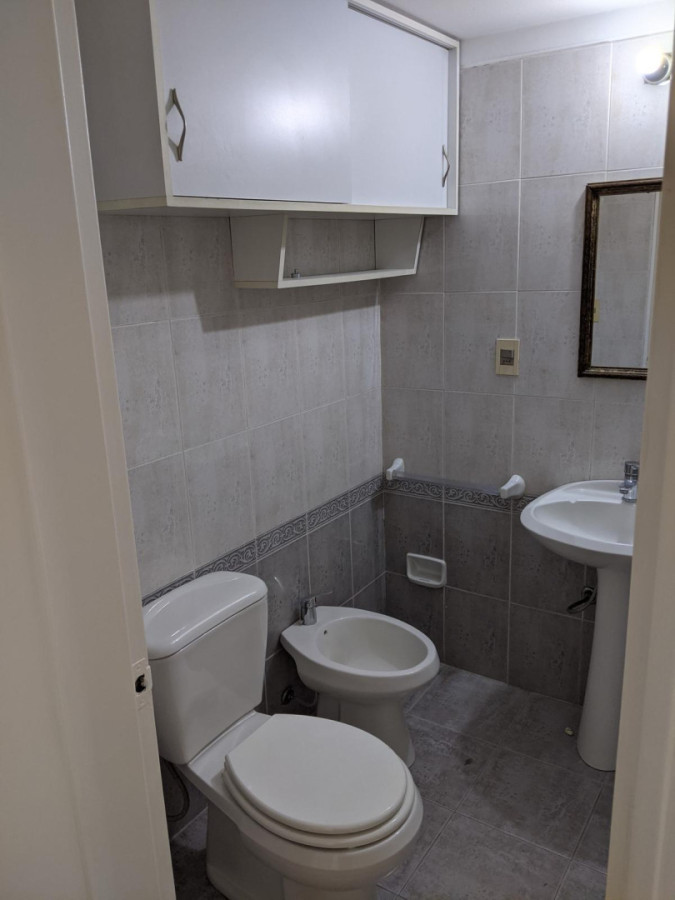 Apartamento ID.2076/ -  Amplio apartamento en Parque Rodó