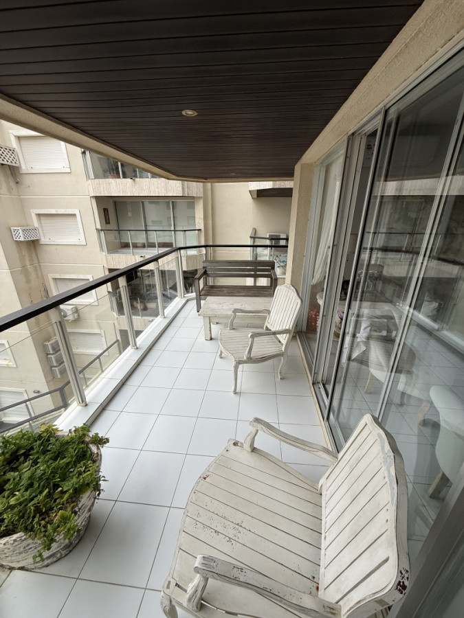 Apartamento ID.2392/ - Departamento Primera fila en peninsula 