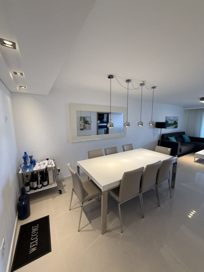 Apartamento ID.1918 - Departamento en Playa Brava 3 dormitorios + Servicio