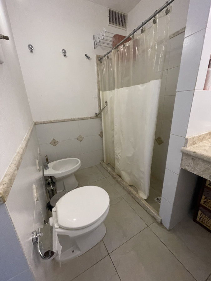 Apartamento ID.1428 - VENTA- Edificio Vanguardia- Mansa. Punta del Este
