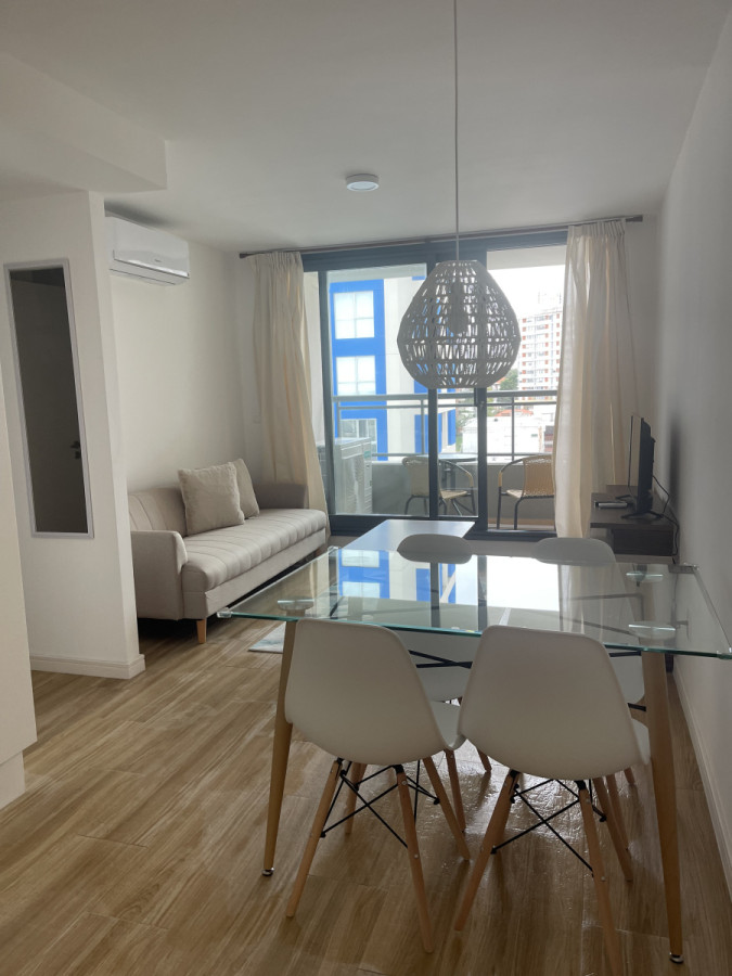 Apartamento ID.1469 - Alquiler Anual - Punta del Este- 2 dormitorios- Cochera- Amenities
