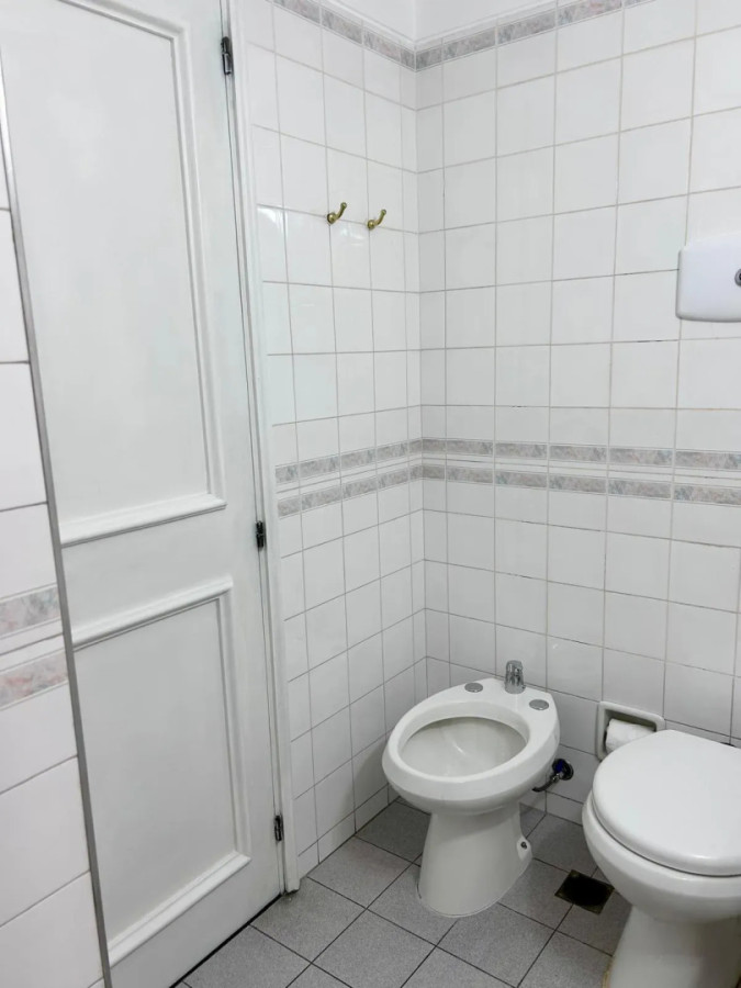 Apartamento ID.2242 - SE ALQUILA APTO PROFESIONAL O VIVIENDA 