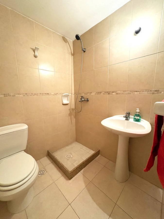 Apartamento ID.2251/ - Apartamento al frente cerca de Rambla del buceo