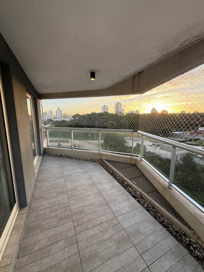 Apartamento ID.1797/ - LOOK BRAVA 2 SUITES + DEPENDENCIA