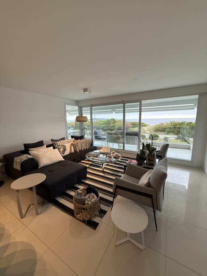 Apartamento ID.1883 - Departamento en Horizonte 3 dormitorios + servicio