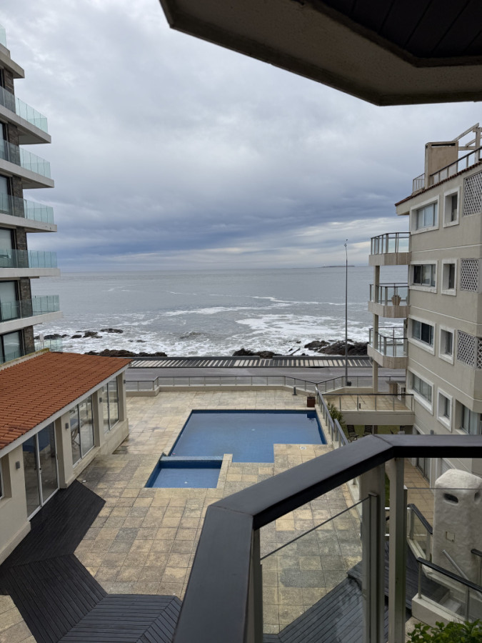 Apartamento ID.2392/ - Departamento Primera fila en peninsula 