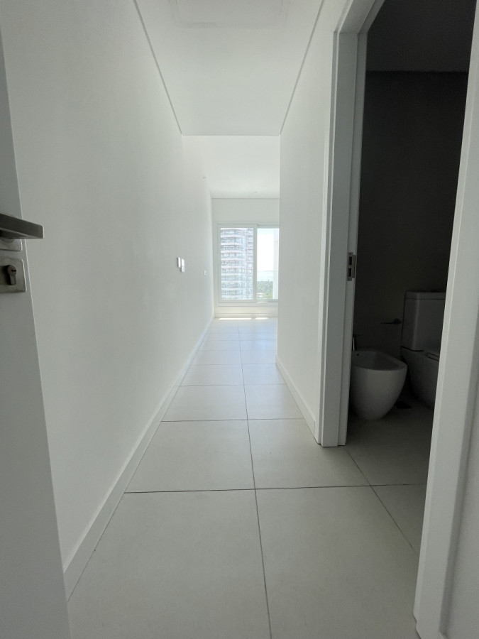 Apartamento ID.1332 - VENTA- Departamento Le Parc IV. 3 dormitorios en suite- Punta del Este