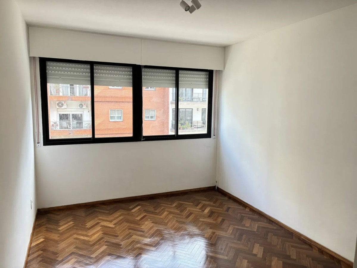 Apartamento ID.2460 - Se vende 3 dormitorios 3 baños y garaje Pocitos 