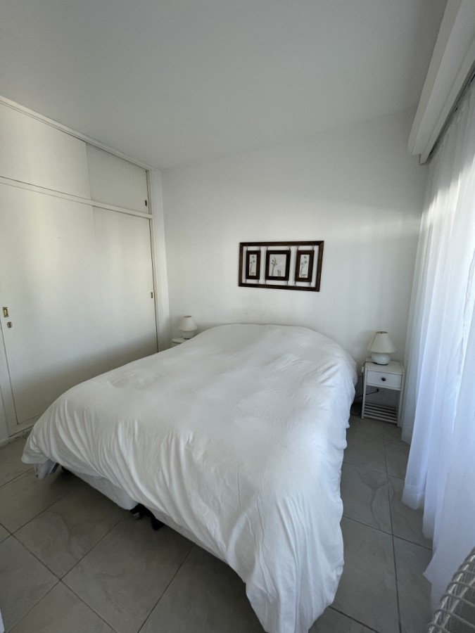 Apartamento ID.1428 - VENTA- Edificio Vanguardia- Mansa. Punta del Este