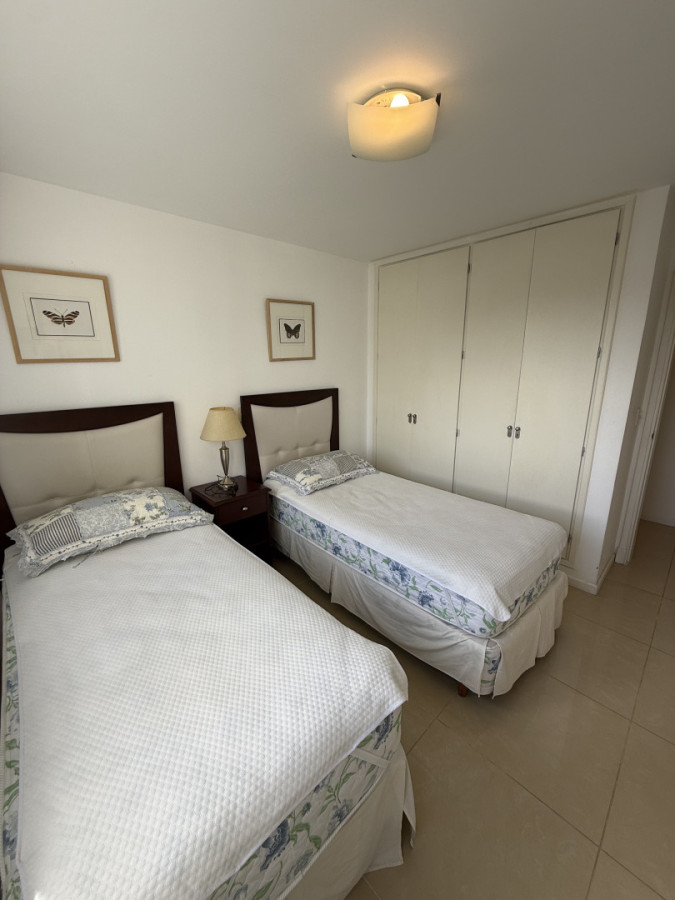 Apartamento ID.1778/ - Departmamento  de 3 dormitorios en Siglo Sol 