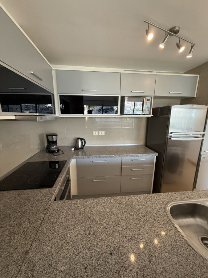 Apartamento ID.1891/ - Apartamento en Brava con vista al mar 2 dormitorios 2 baños