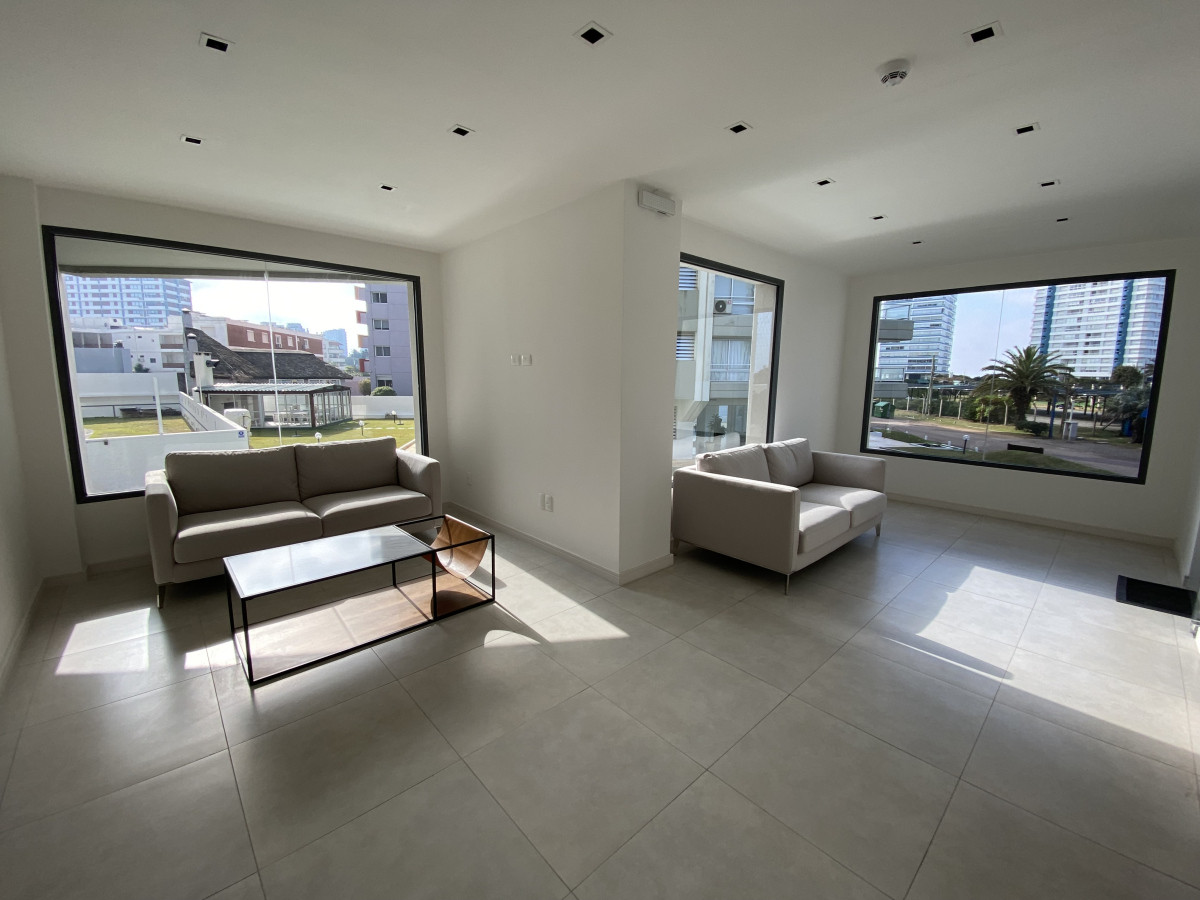 Apartamento ID.1338/ - VENTA- Departamento 1 dor + Amenities- Brava- Punta del Este