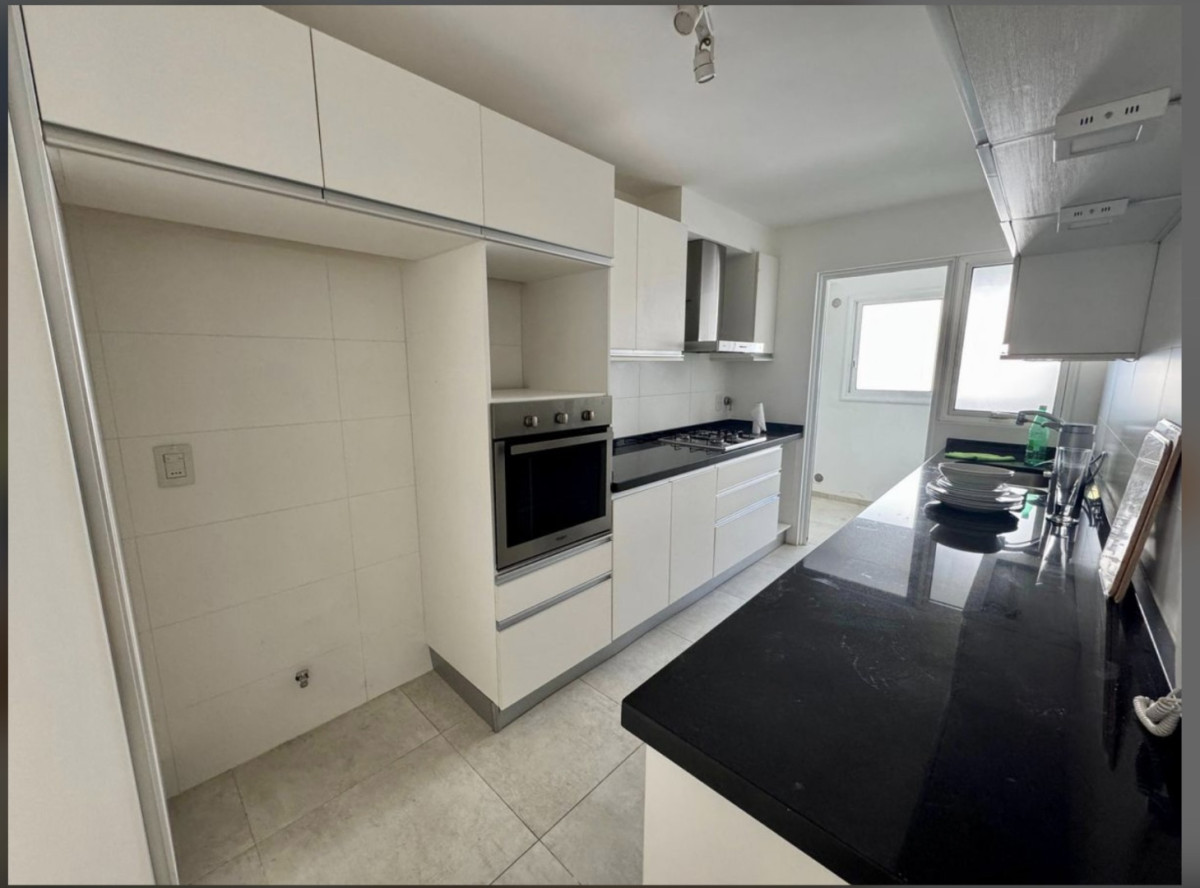 Apartamento ID.2229 - AMPLIO APARTAMENTO EN EDIFICIO LAS CONDES