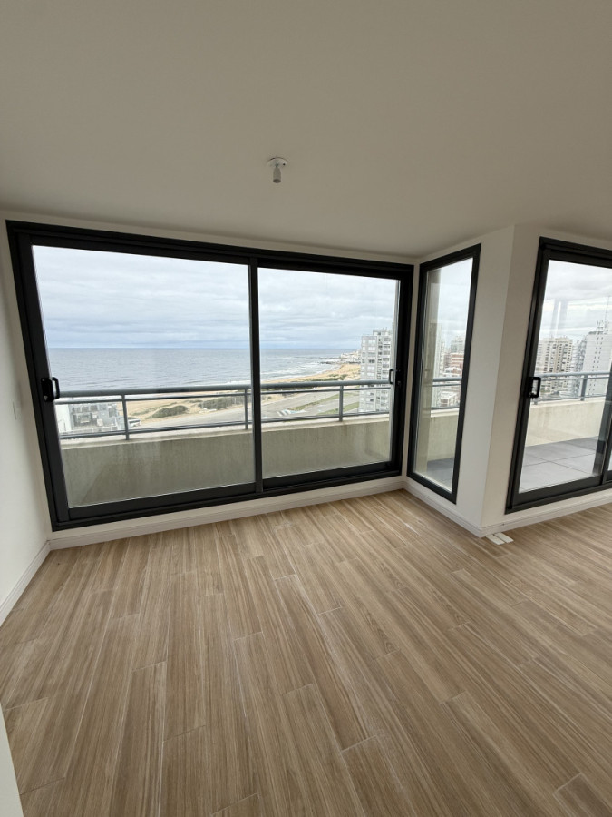 Departamento con vista al mar 2 dormitorios y 2 baños 