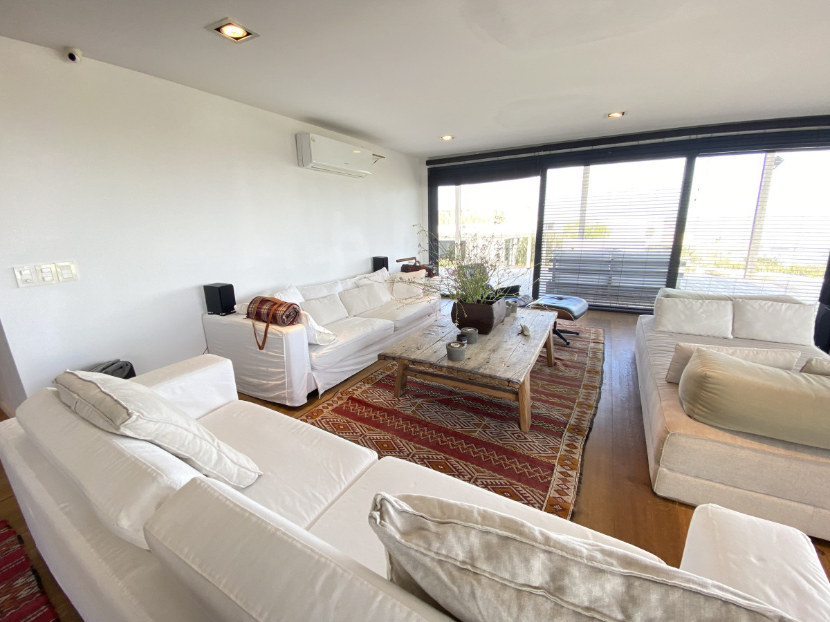 Casa ID.1430 - Manantiales- Alquiler Temporario- 4 suites y piscina