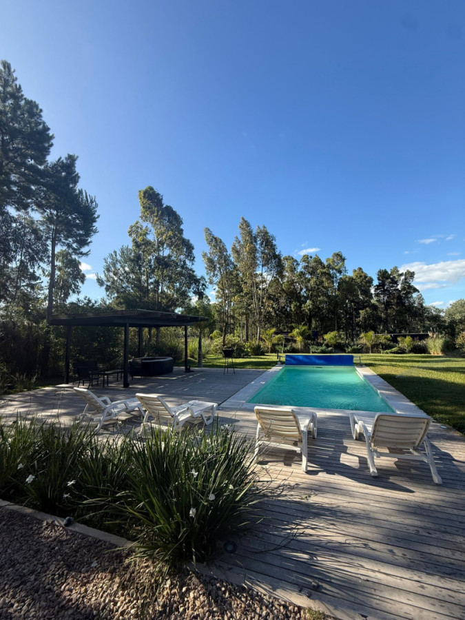 Casa ID.1743 - Casa en venta en Chacras del Pinar