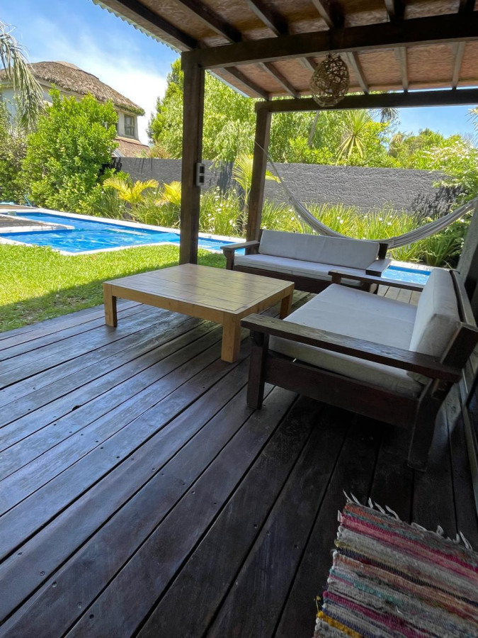 Casa ID.1286 - VENTA- Casa 3 dormitorios- Piscina- MANANTIALES