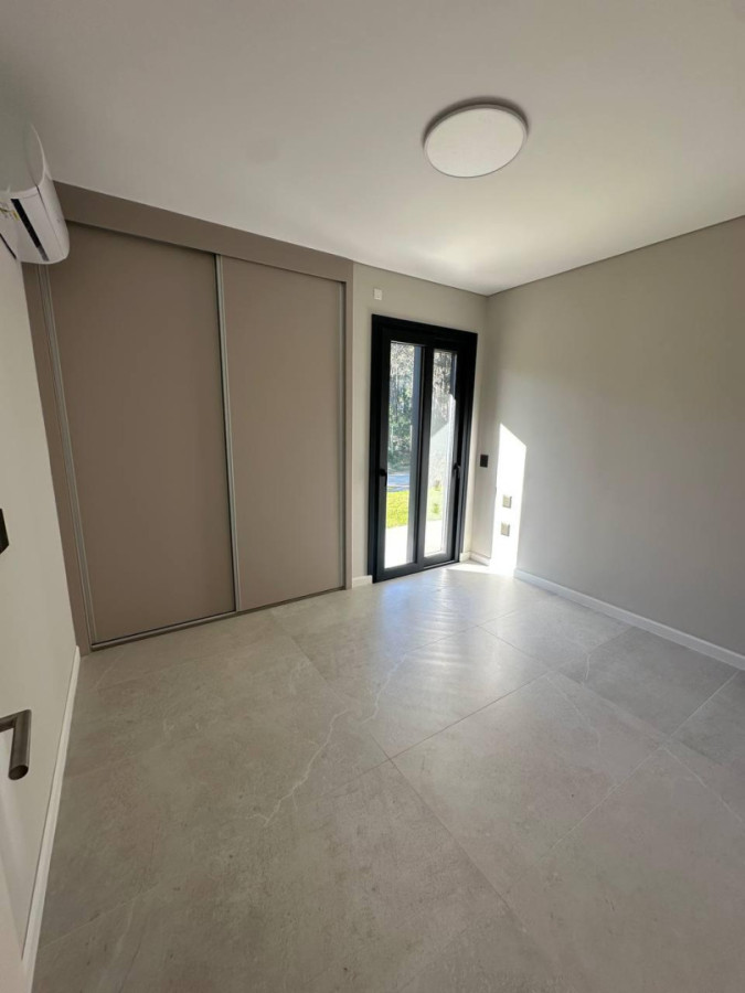 Casa ID.2228 - Casa de 3 dormitorios en Club del Lago, Maldonado