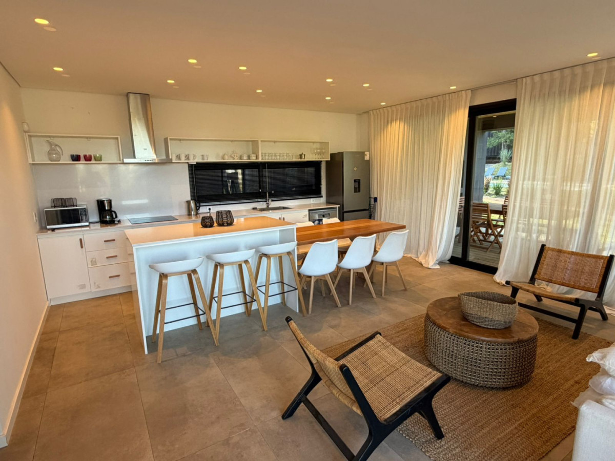 Casa ID.2277 - Casa en la Barra