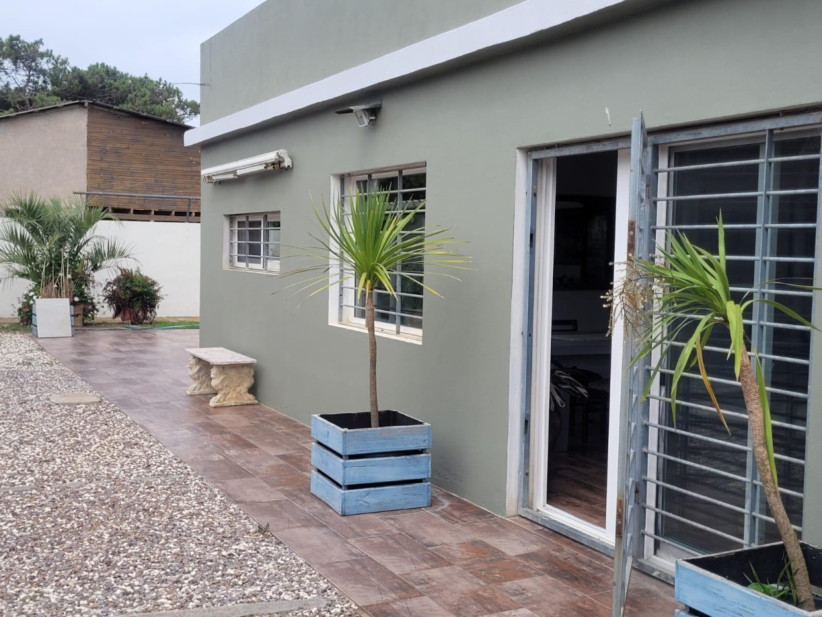 Casa ID.1425 - VENTA- Casa con piscina en Balneario Buenos Aires- Maldonado