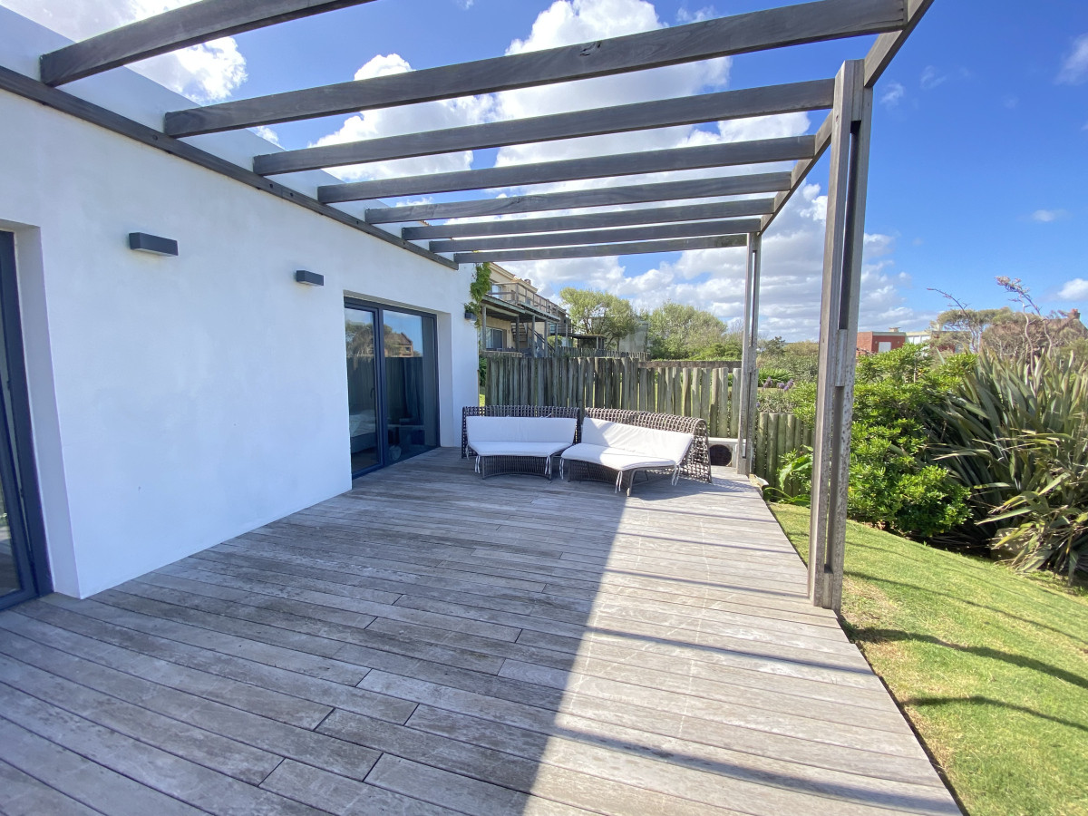 Casa ID.1430 - Manantiales- Alquiler Temporario- 4 suites y piscina