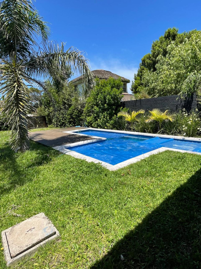Casa ID.1286 - VENTA- Casa 3 dormitorios- Piscina- MANANTIALES