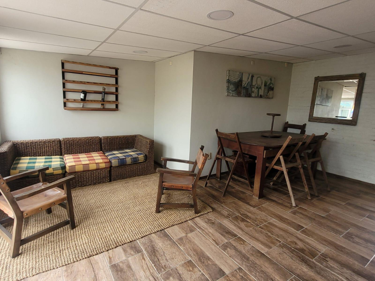 Casa ID.1425 - VENTA- Casa con piscina en Balneario Buenos Aires- Maldonado
