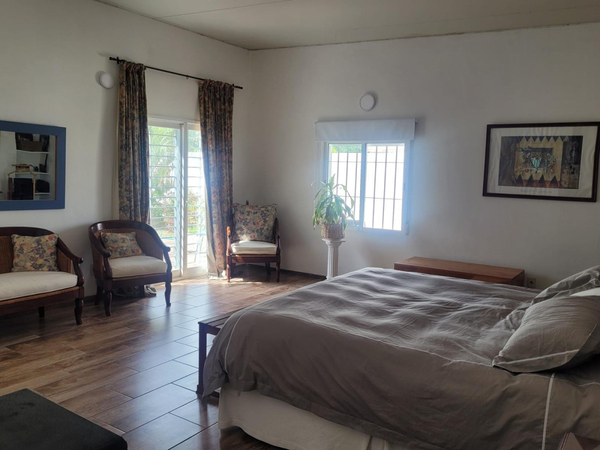 Casa ID.1425 - VENTA- Casa con piscina en Balneario Buenos Aires- Maldonado