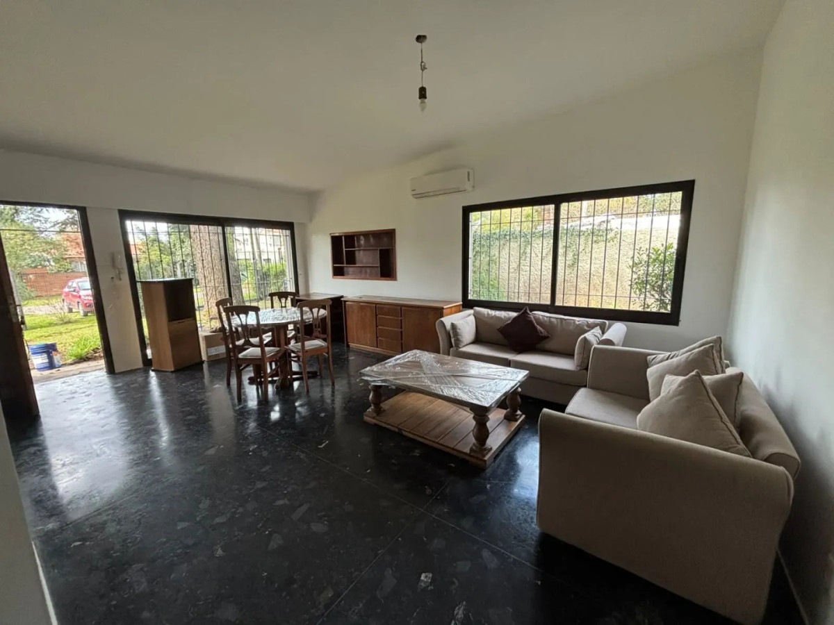 Casa ID.2225 - Casa de 4 dormitorios bien conectada