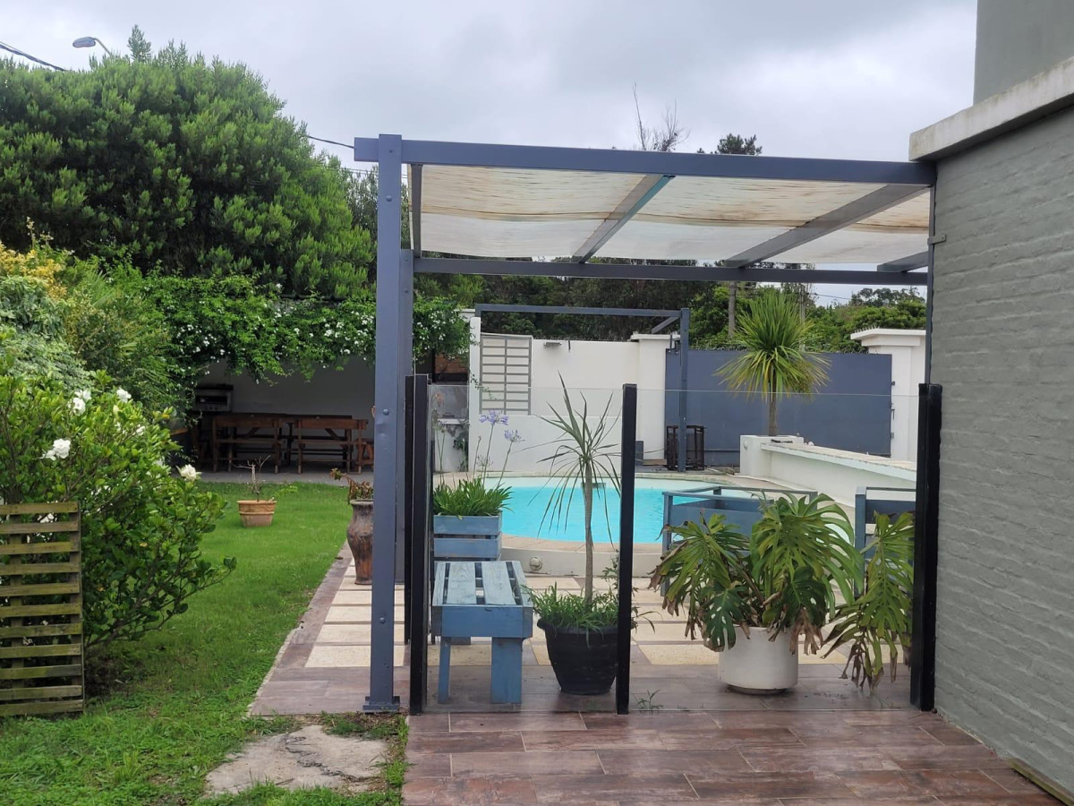 Casa ID.1425 - VENTA- Casa con piscina en Balneario Buenos Aires- Maldonado