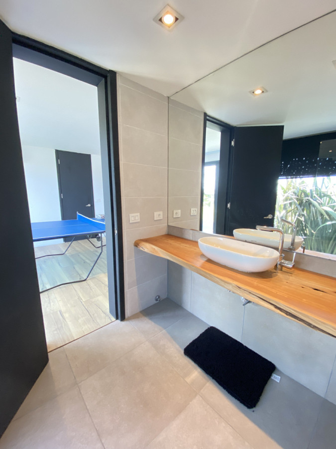 Casa ID.1430 - Manantiales- Alquiler Temporario- 4 suites y piscina